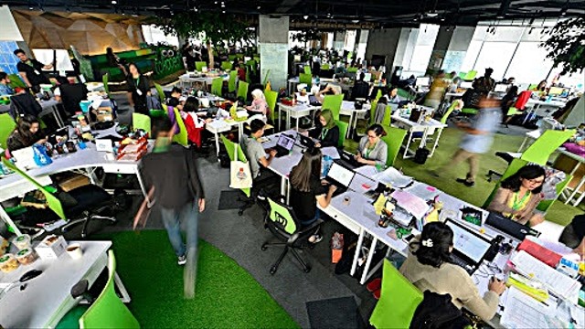 Suasana ruang kerja di Tokopedia Tower. Foto: Tokopedia
