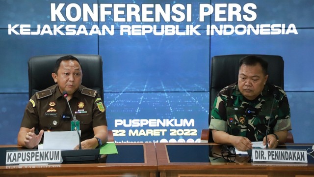 Konferensi pers penetapan tersangka kasus dugaan korupsi lahan TWP AD di Kejagung, Selasa (22/3/2022). Foto: Kejagung