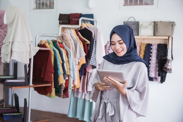Tips menggaet pembeli untuk bisnis online menjelang Lebaran. Foto: Shutterstock
