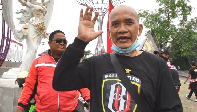 Supporter Bali United, Ahmad Bersih yang jalan kaki 57 Km untuk bayar kaul- IST