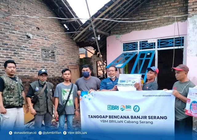 Tim Tanggap Bencana YBM BRILiaN terjun ke beberapa lokasi terdampak untuk menyalurkan bantuan dan melakukan asessment. Dok : YBM BRILiaN