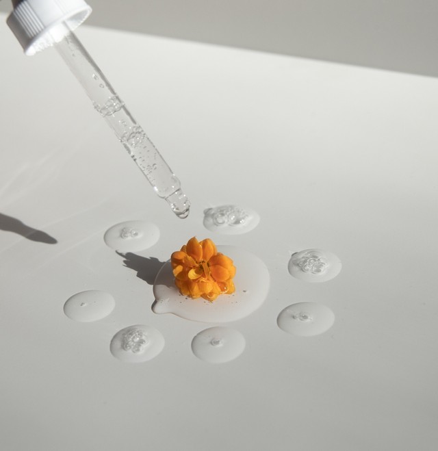 Apakah Niacinamide Boleh Digabung dengan Vitamin C, Foto: Pexels/Jill Burrow