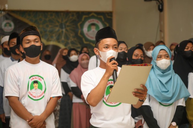 Deklarasi gerakan Santri Dukung Hanjar di Pontianak. Foto: Dok Hi!Pontianak