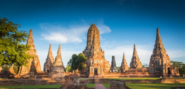 Gambar Peninggalan Kerajaan Ayutthaya. https://www.shutterstock.com/