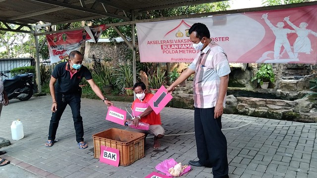 Penjual Daging Ayam Formalin Di Tangerang Sudah 6 Tahun Beroperasi ...