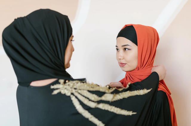 Ilustrasi ucapan mohon maaf lahir batin dalam Islam saat Hari Raya Idul Fitri. Foto: pexels.com/rodnae-prod