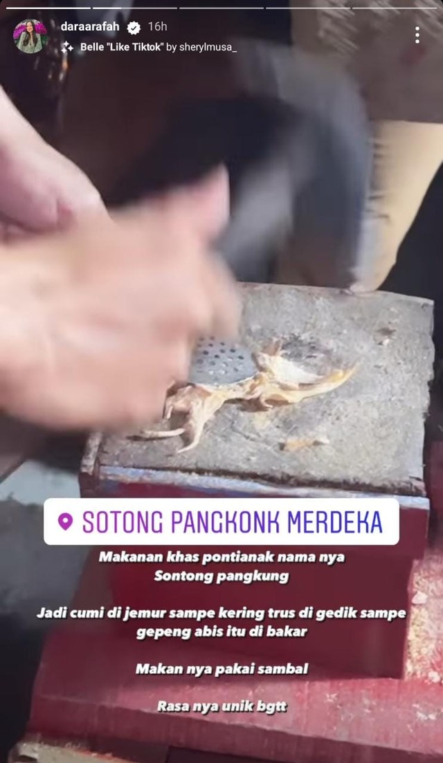 Dara Arafah merekam penjual yang sedang memukul sotong sebelum disajikan. Foto: Tangkapan Layar Instagram @daraarafah