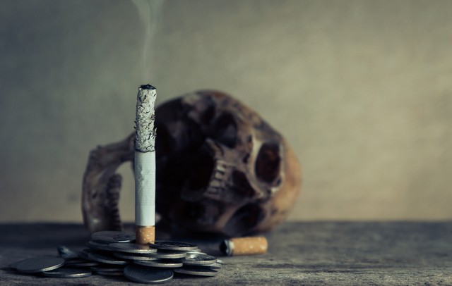 Merokok Dapat Membatalkan Puasa, Benarkah? (8866)