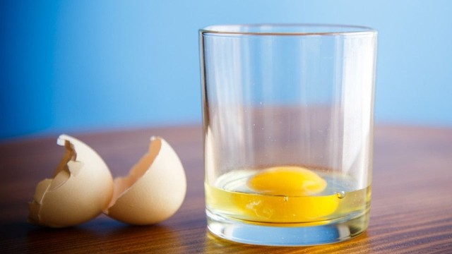 Makan Telur Mentah Ternyata Berbahaya, Bisa Sebabkan Kematian