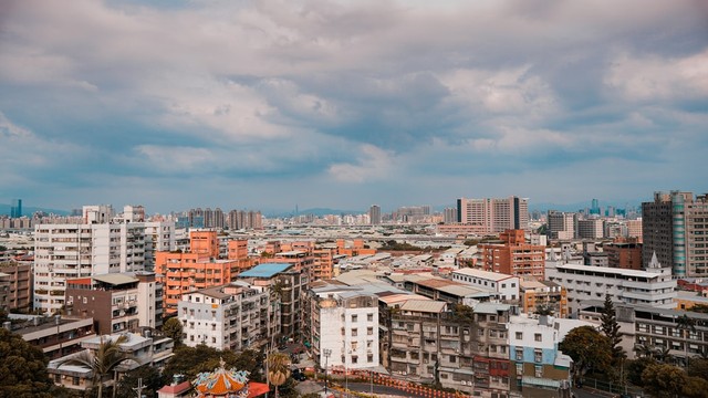 Contoh Surat Pindah Penduduk dan Syarat Pengajuannya, Foto: Unsplash/Lisanto 李奕良