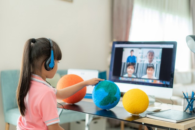 Mengenal Alta School, Sekolah Online Rasa Konvensional (22080)
