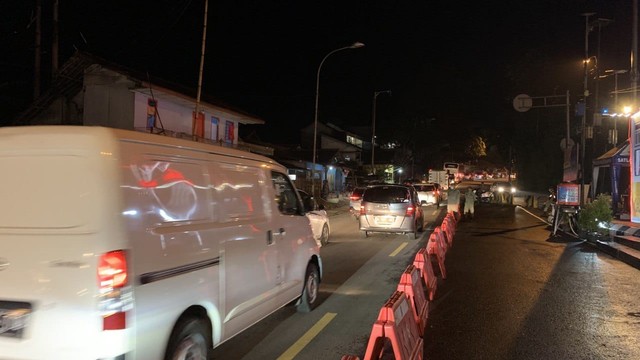 Suasana kemacetan di Nagreg Bandung. Foto: Dok. Ulfah Salsabilah