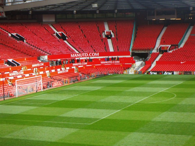 Stadion Old Trafford Markas dari Manchester United. Sumber Gambar Gratis Pixabay.com