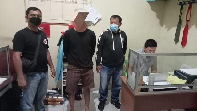 Polisi menangkap tersangka pencabulan anak dibawa umur di Kota Tanjung Balai. Foto: Polres Tanjung Balai