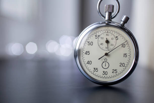 Ilustrasi menit dan detik dalam satuan waktu. Foto: iStock