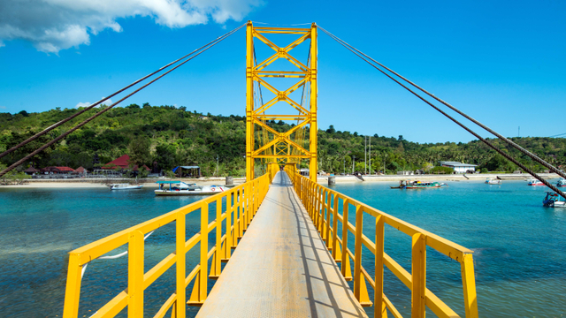 5 Aktivitas yang Tak Boleh Dilewatkan Wisatawan saat di Nusa Lembongan, Bali (61050)