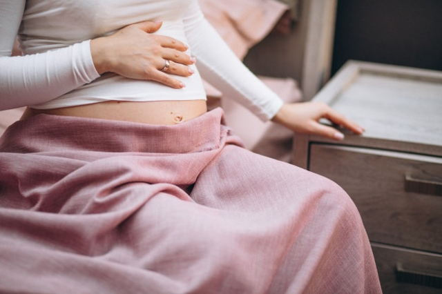 sakit perut bagian bawah pada ibu hamil 9 bulan 16