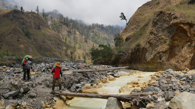 Bingung Cari Sepatu Gunung yang Pas? Yuk, Intip Dulu Tips Cara Memilihnya (48569)