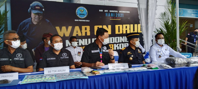 Kepala Badan Narkotika Nasional (BNN) Provinsi Bali, Brigjen Gede Sugianyar Dwi Putra saat pengungkapan kasus narkoba- IST