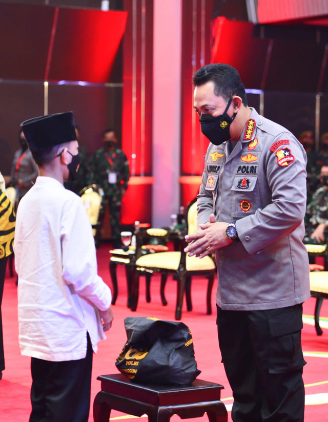 Kapolri, Panglima TNI, Ketua MPR Hadiri Vaksinasi Akabri 89, Kejar Herd Immunity (73660)