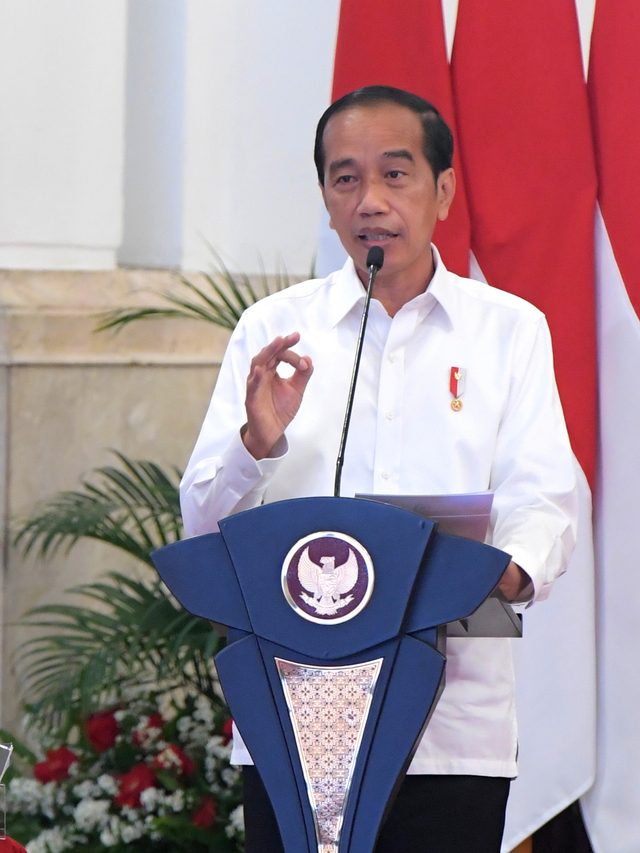 Pengarahan Presiden Joko Widodo kepada peserta Program Pendidikan Singkat Angkatan (PPSA) XXiii dan Program Pendidikan Regurel Angkatan (PPRA) LXII Tahun 2021 Lemhannas RI, di Istana Negara, Jakarta, Rabu (13/10). Foto: Kris/Biro Pers Sekretariat Presiden