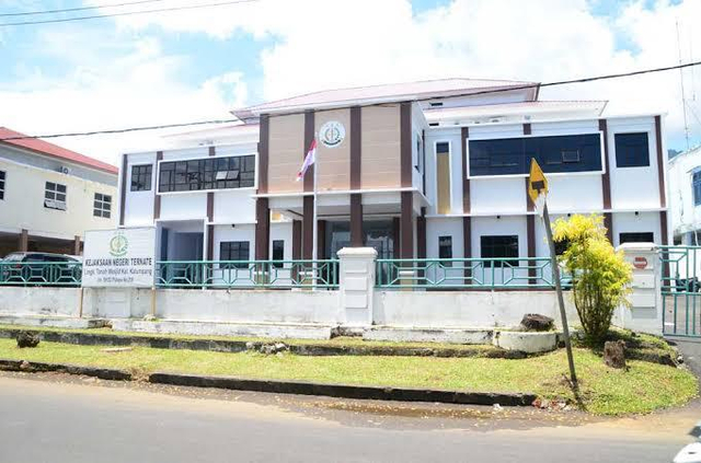 Kantor Kejaksaan Negeri Kota Ternate. Foto: Istimewa
