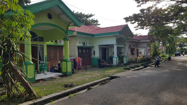 Kawasan Rumah Dinas DPRD Kabupaten Gorontalo yang disewakan bagi ASN. Kamis, (14/10/2021). Foto: Dok banthayo