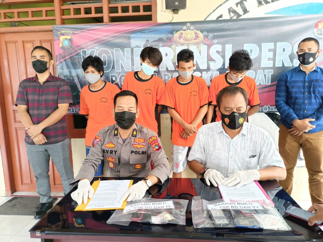 Para bandar narkoba yang ditangkap Polres Bangka Barat.