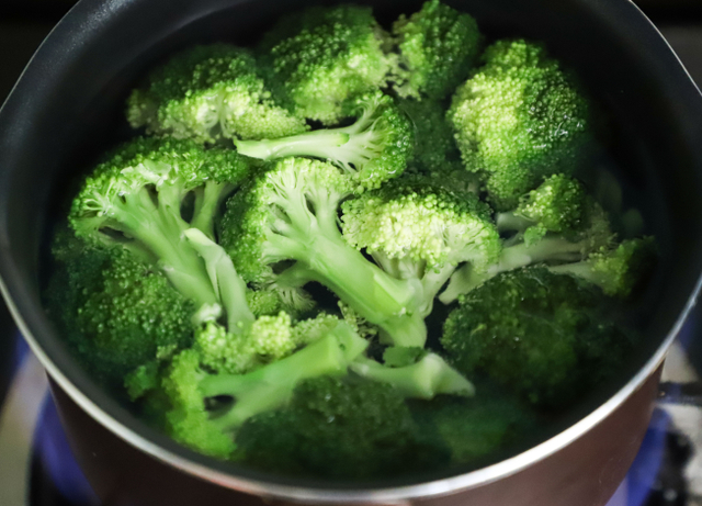 Brokoli dapat mencegah berbagai penyakit, salah satunya kanker. Foto: Pexels