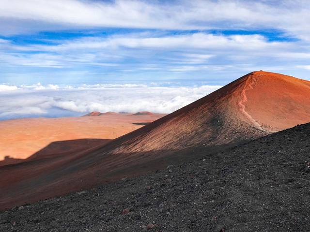 Ilustrasi Mauna Kea, gunung tertinggi di dunia. Sumber foto : flickr.com