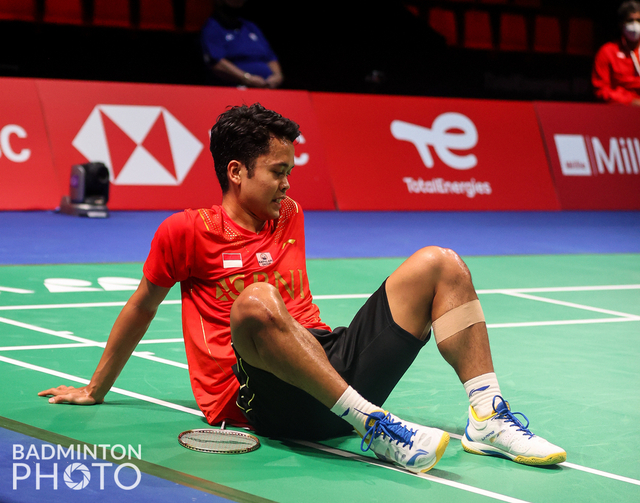 Anthony Ginting Buka Suara soal Kondisinya Usai Retired dari Denmark Open (1)
