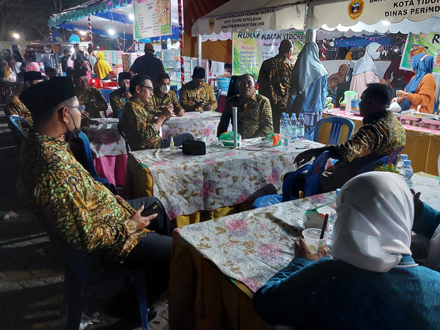Tak Kebagian Tempat Duduk, Sejumlah Pejabat Tinggalkan STQ Nasional di Malut (102402)