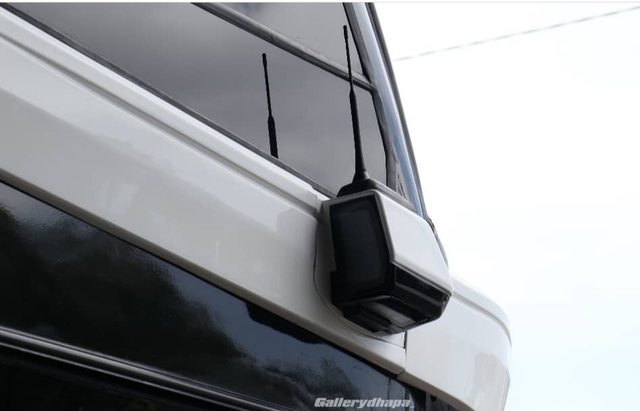 Bus Harapan Jaya garapan karoseri Tentrem yang menggunakan spion kamera. Foto: dok. Instagram Dhafa Pradipta