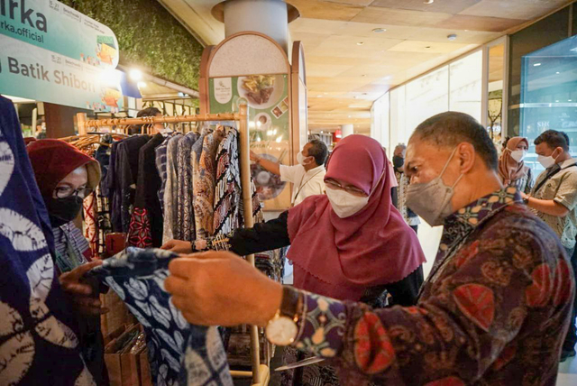 Disdagin Gelar Bandung Week Market Di Kuta Bali (93751)