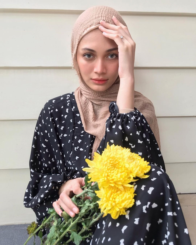 Danisa Khairiyah, Istri Tengku Tezi yang Disebut Lebih Cantik dari Tyas Mirasih (313055)