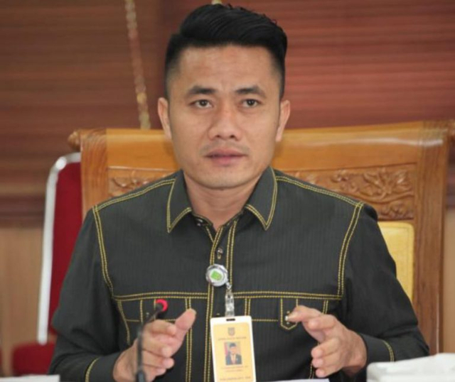 Anggota Komisi I DPRD Batam, Utusan Sarumaha. (Foto: ist)