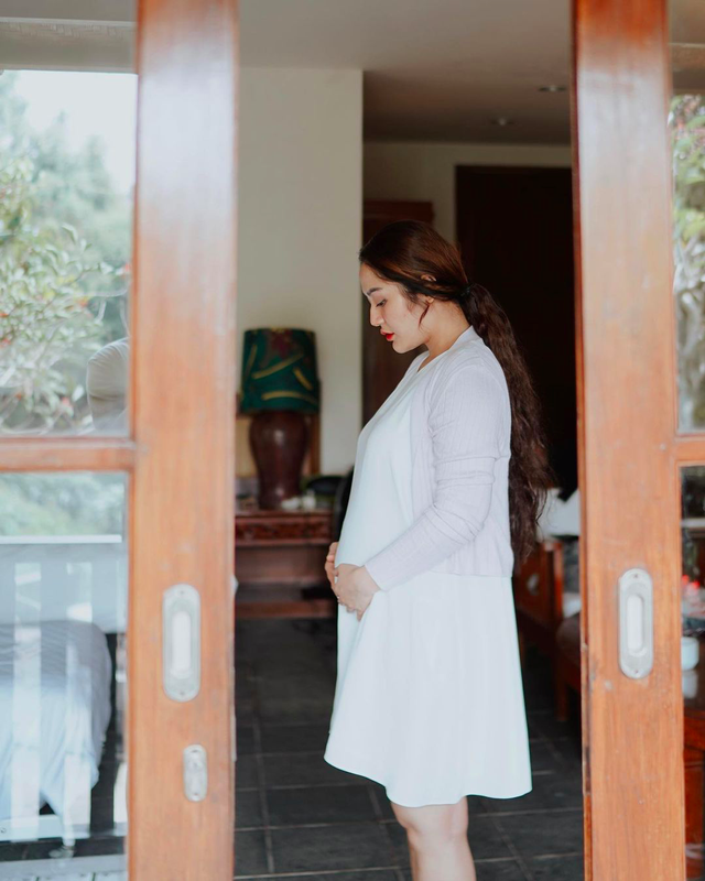 Siti Badriah hamil anak pertama. Foto: Instagram @sitibadriah.