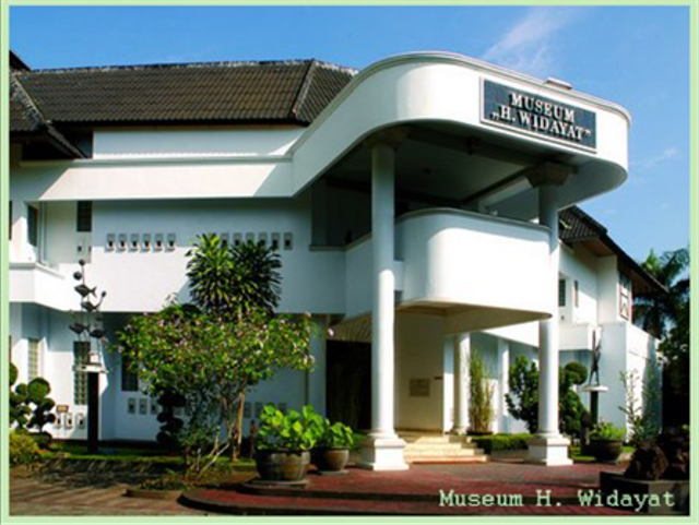 Museum Widayat yang terletak di Mungkid, Magelang. Sumber: https://visitjawatengah.jatengprov.go.id/