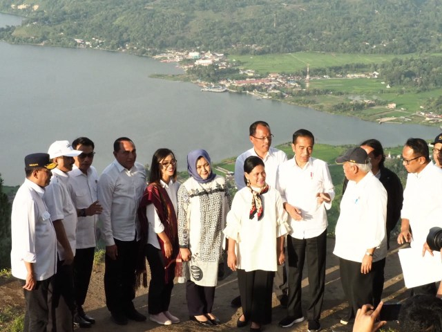 Danau Toba: Asal Usul dan Legenda (40080)