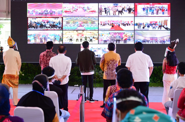 Jokowi Dorong Vaksinasi di Kalsel Dipercepat: Baru Tercapai 33% (46355)