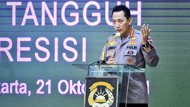 Kapolri Jenderal Listyo Sigit menghadiri peringatan Hari Kesatuan Gerak Bhayangkari ke-69 di Rupattama Mabes Polri, Jakarta, Kamis (21/10). Foto: Instagram/@kepalakepolisian_ri