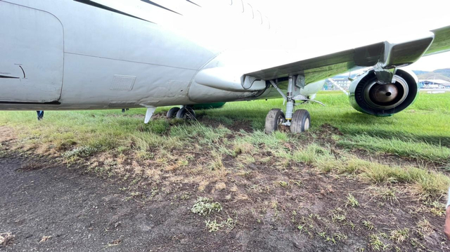 Pesawat Kargo Jayawijaya Dirgantara Tergelincir di Bandara Sentani, Papua (221319)