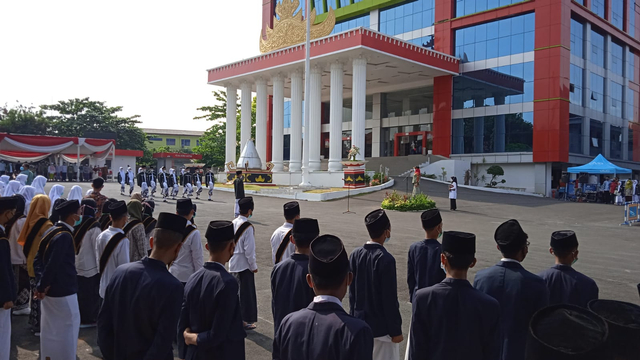 Hari Santri Nasional, Walkot Bandar Lampung Jadi Inspektur Upacara (1)
