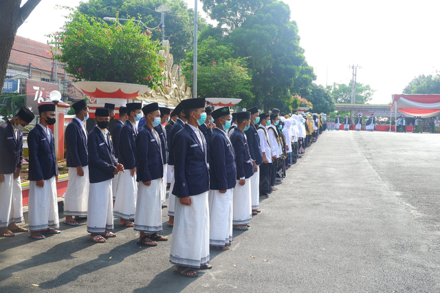Hari Santri Nasional di Tengah Pandemi, Ini Pesan Wali Kota Bandar Lampung (2)