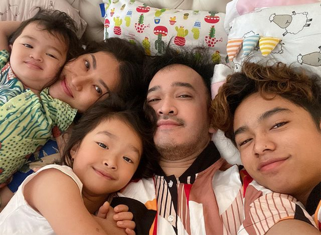 Rayakan Ulang Tahun Ke-8 Pernikahan, Ruben Onsu Puji sang Istri (51403)