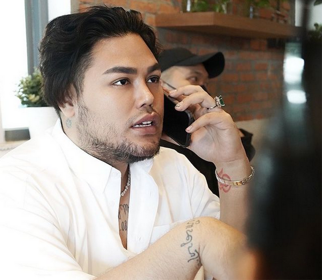 Permak Jas, Ivan Gunawan: Aku Agak Kurusan (53817)