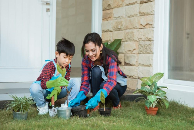 Cara Mengasah Kreativitas Anak di Rumah dengan Bonding Time (276455)