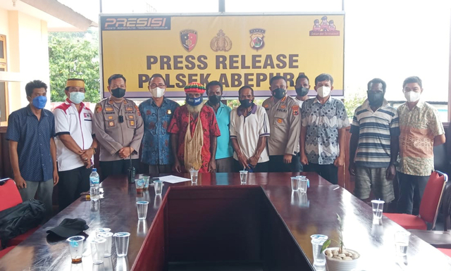 Perdamaian Akhiri Bentrok Kelompok Warga di Abepura Jayapura (85108)