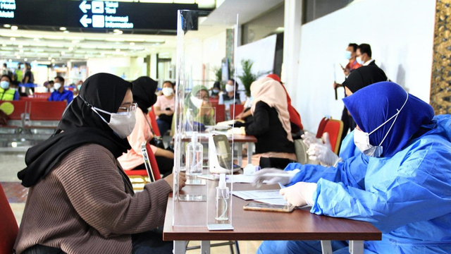 Persiapan fasilitas di Bandara Soekarno-Hatta jelang penerapan wajib PCR untuk penerbangan mulai besok. Foto: Dok. Angkasa Pura II