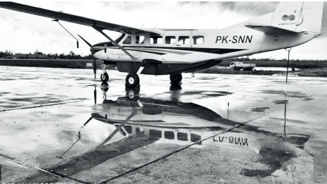 Pesawat Smart Air PK-SNN yang jatuh di Bandara Aminggaru Ilaga, Kabupaten Puncak Papua. (Dok smartaviation.co.id)